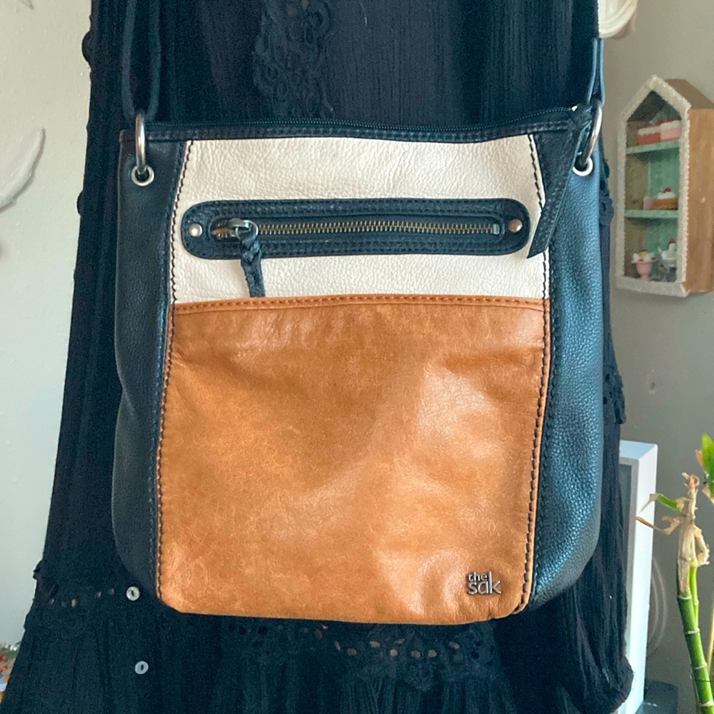 The Sak Black and Tan Crossbody Bag